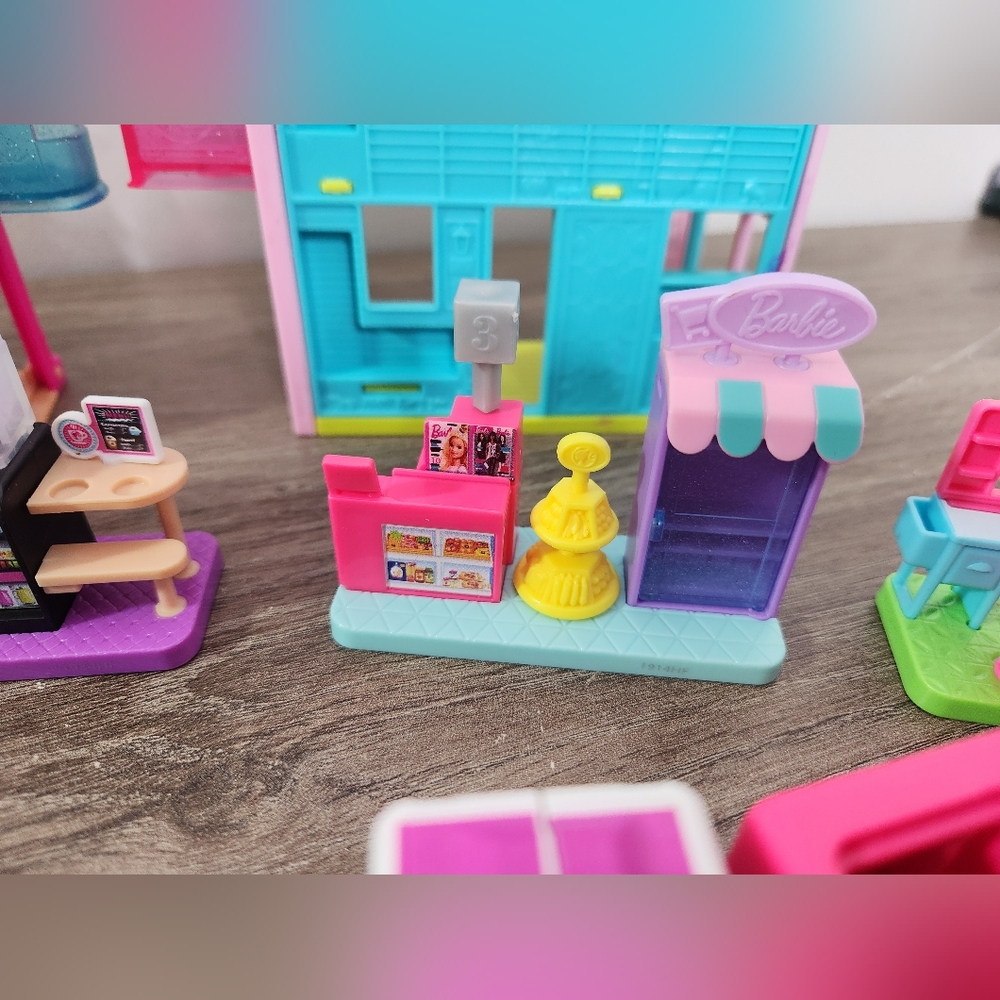 Barbieland Mini Doll Lot Dream House & Vehicles - Picture 14 of 16